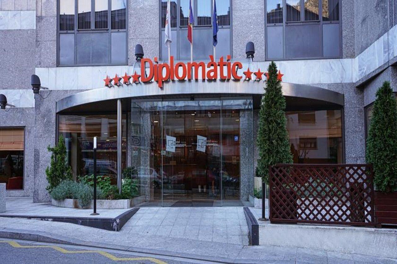 Hotel Zenit Diplomatic Andorra la Vella Esterno foto