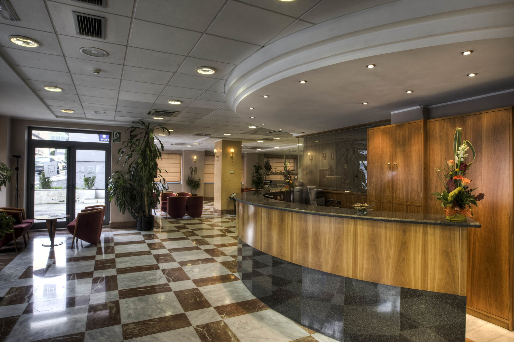 Hotel Zenit Diplomatic Andorra la Vella Esterno foto